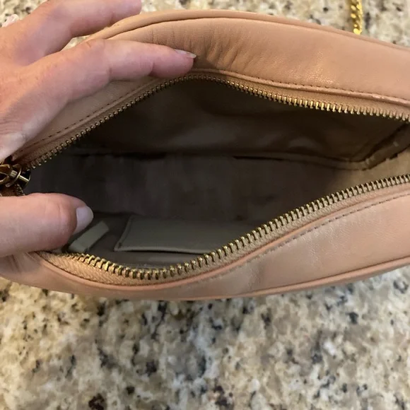 Vince Camuto Quilted Tan Crossbody Bag. EUC. - Picture 4 of 10